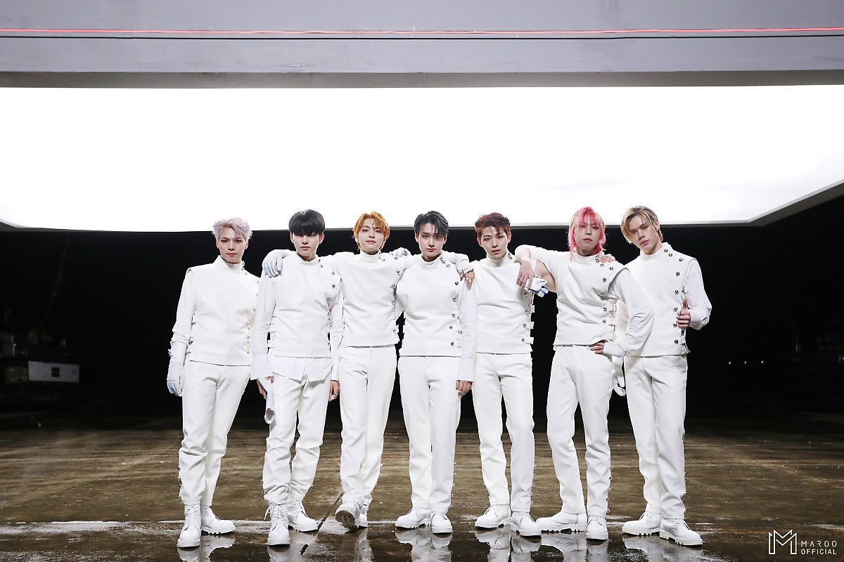 GHOST9 Control behind