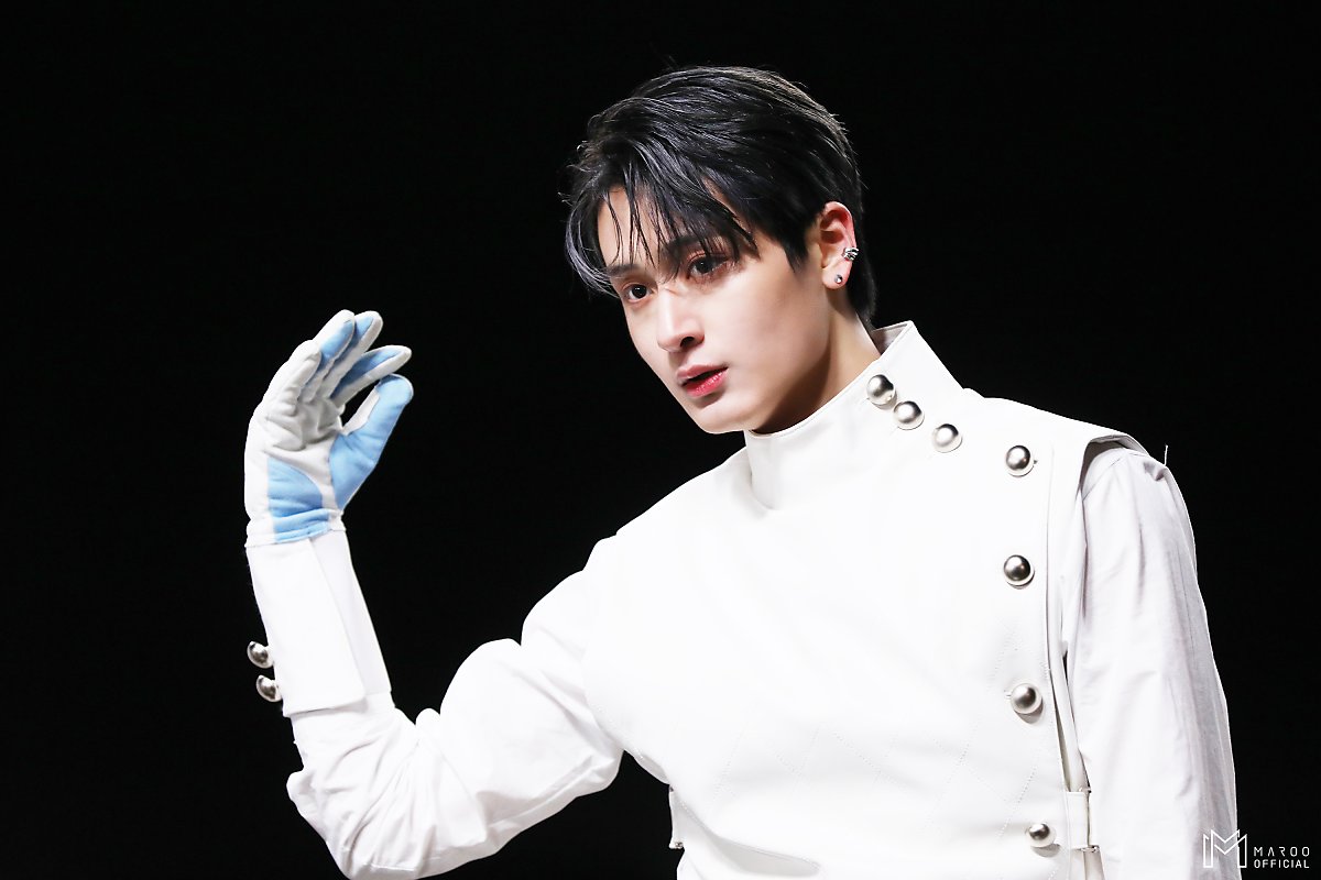 GHOST9 Control behind