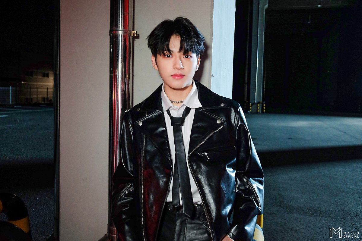 GHOST9 Control behind