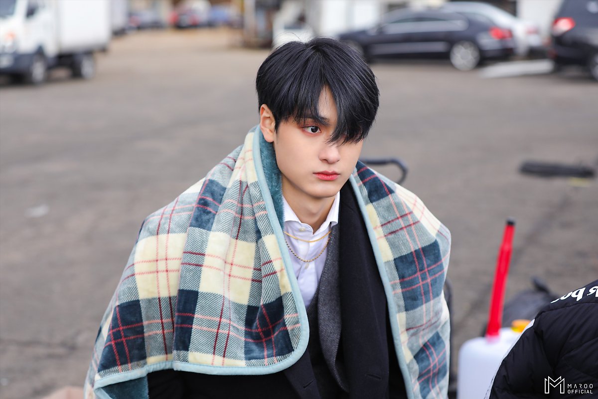 GHOST9 Control behind