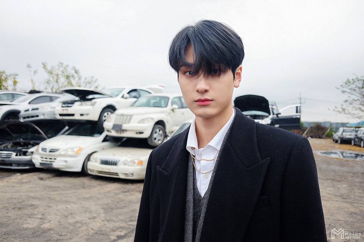 GHOST9 Control behind