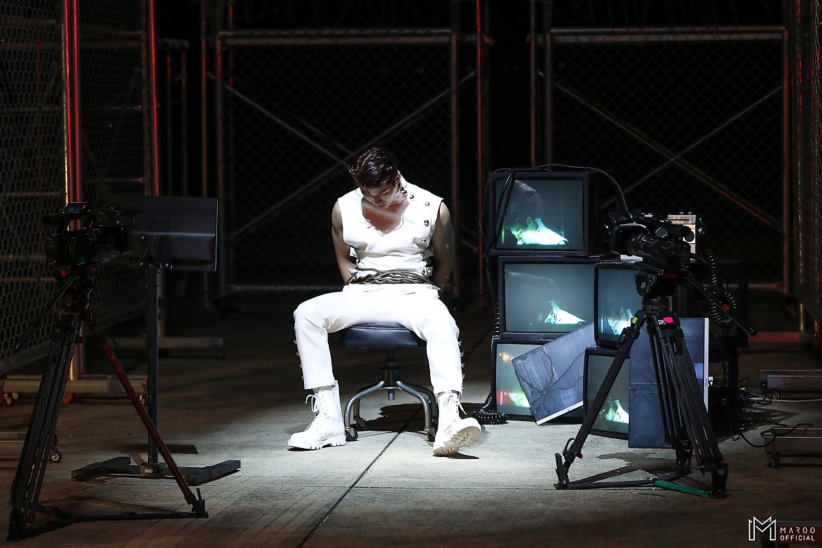 GHOST9 Control behind