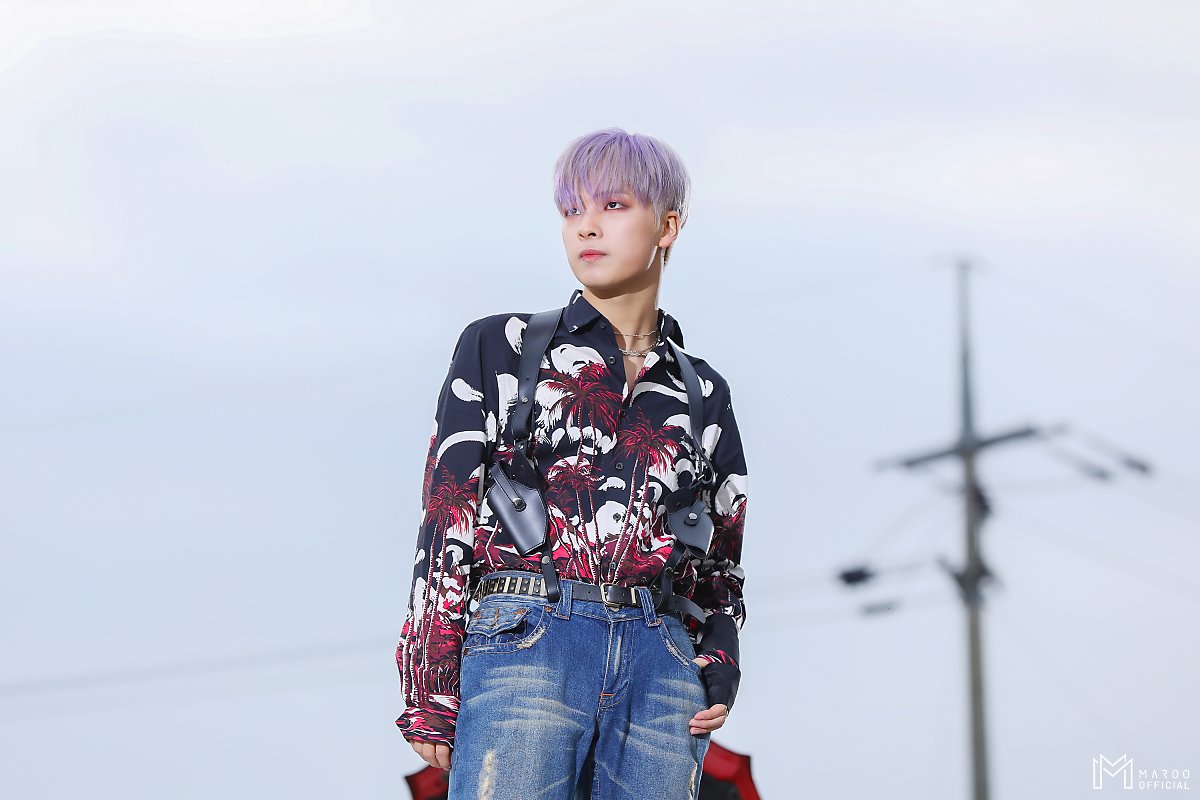 GHOST9 Control behind