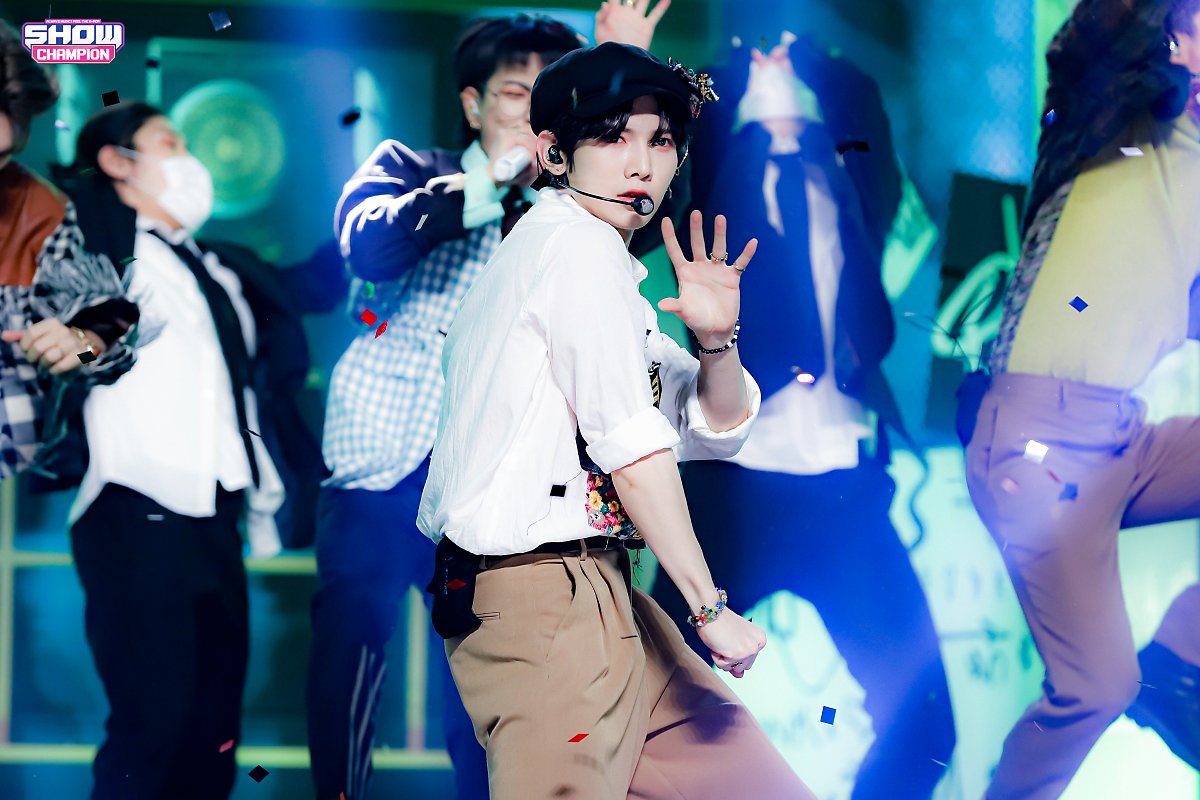 ATEEZ on Show Champion