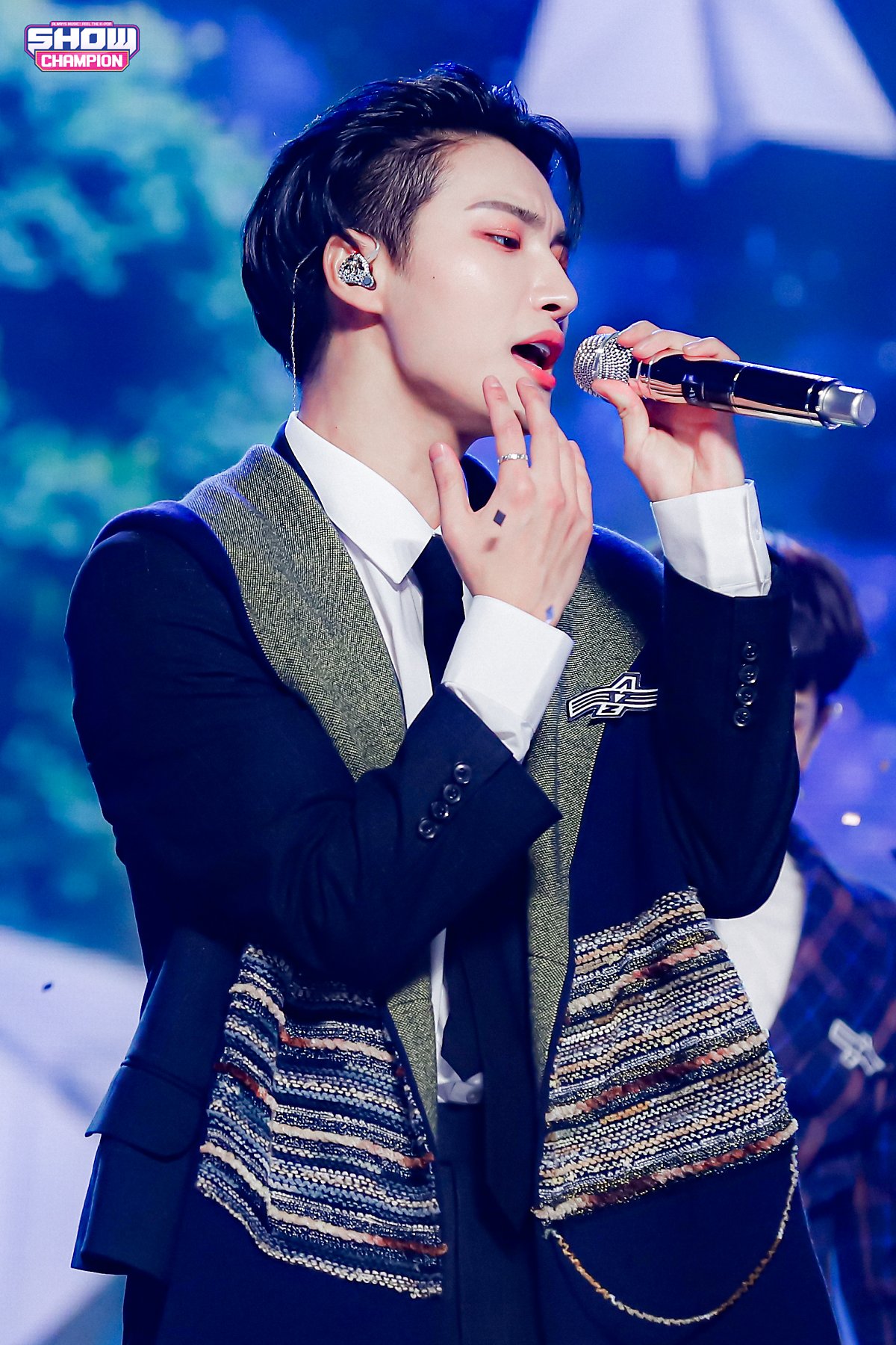 ATEEZ on Show Champion