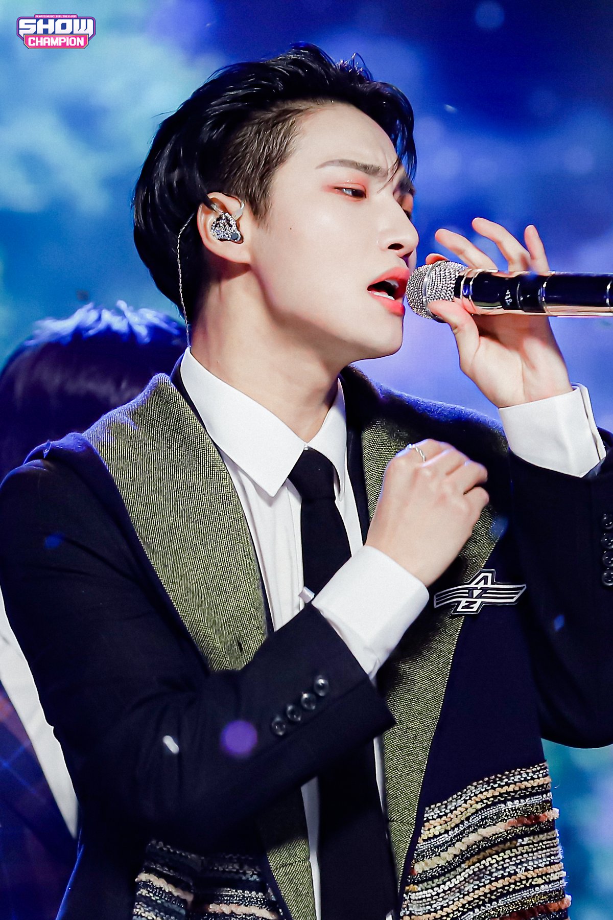 ATEEZ on Show Champion