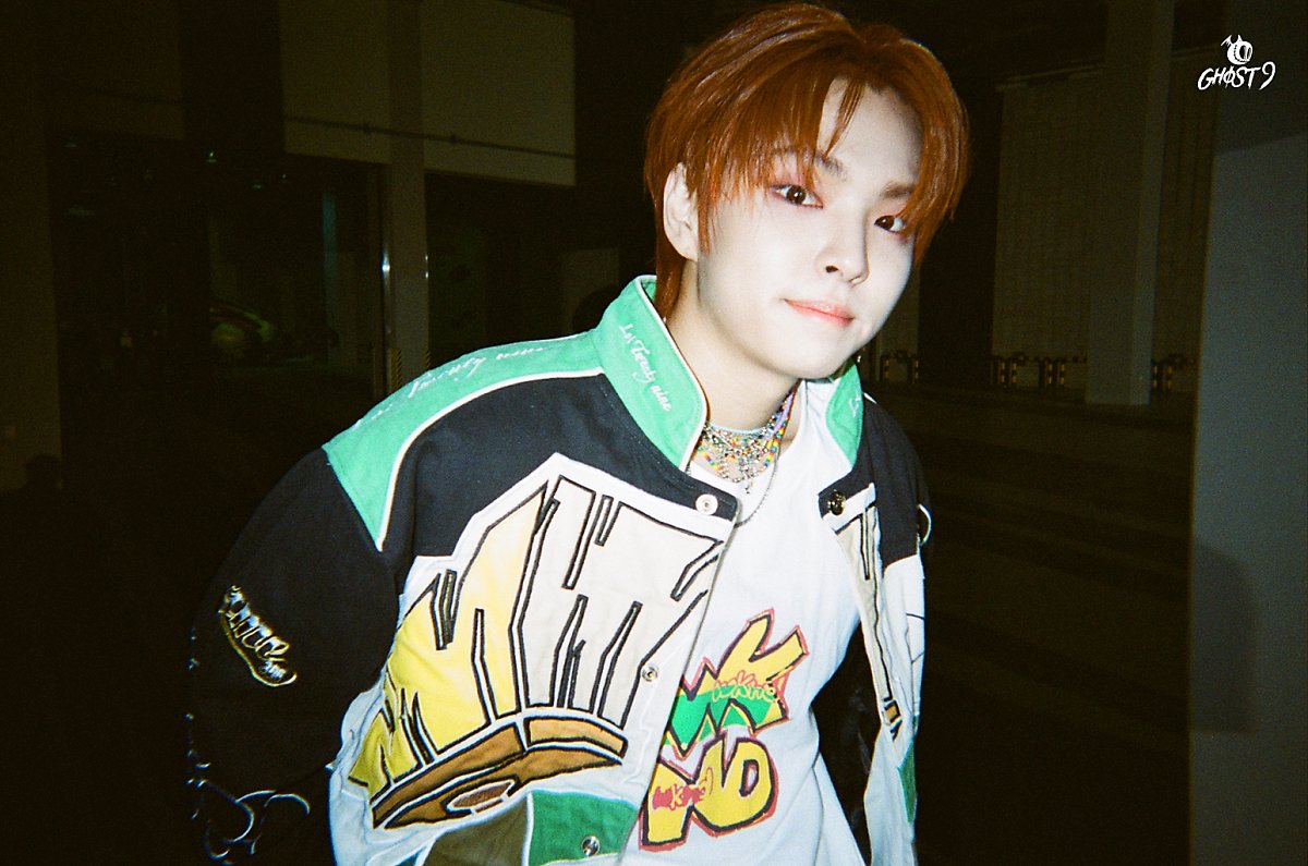 GHOST9 'NOW : Who are we facing?' behind photos