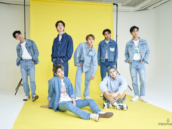PENTAGON 'Do or Not' (Japanese ver.) behind photo