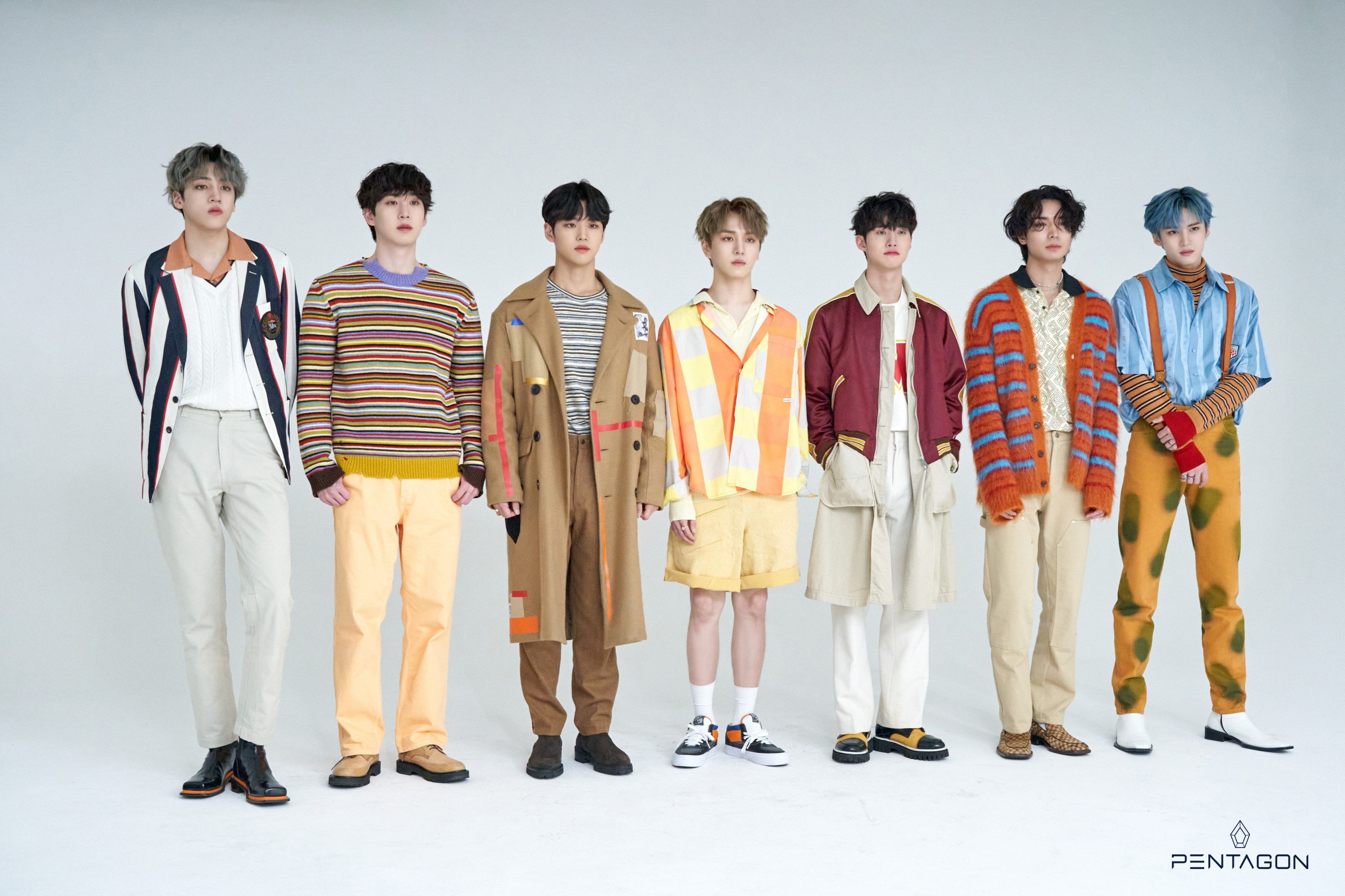 PENTAGON 'Do or Not' (Japanese ver.) behind photo