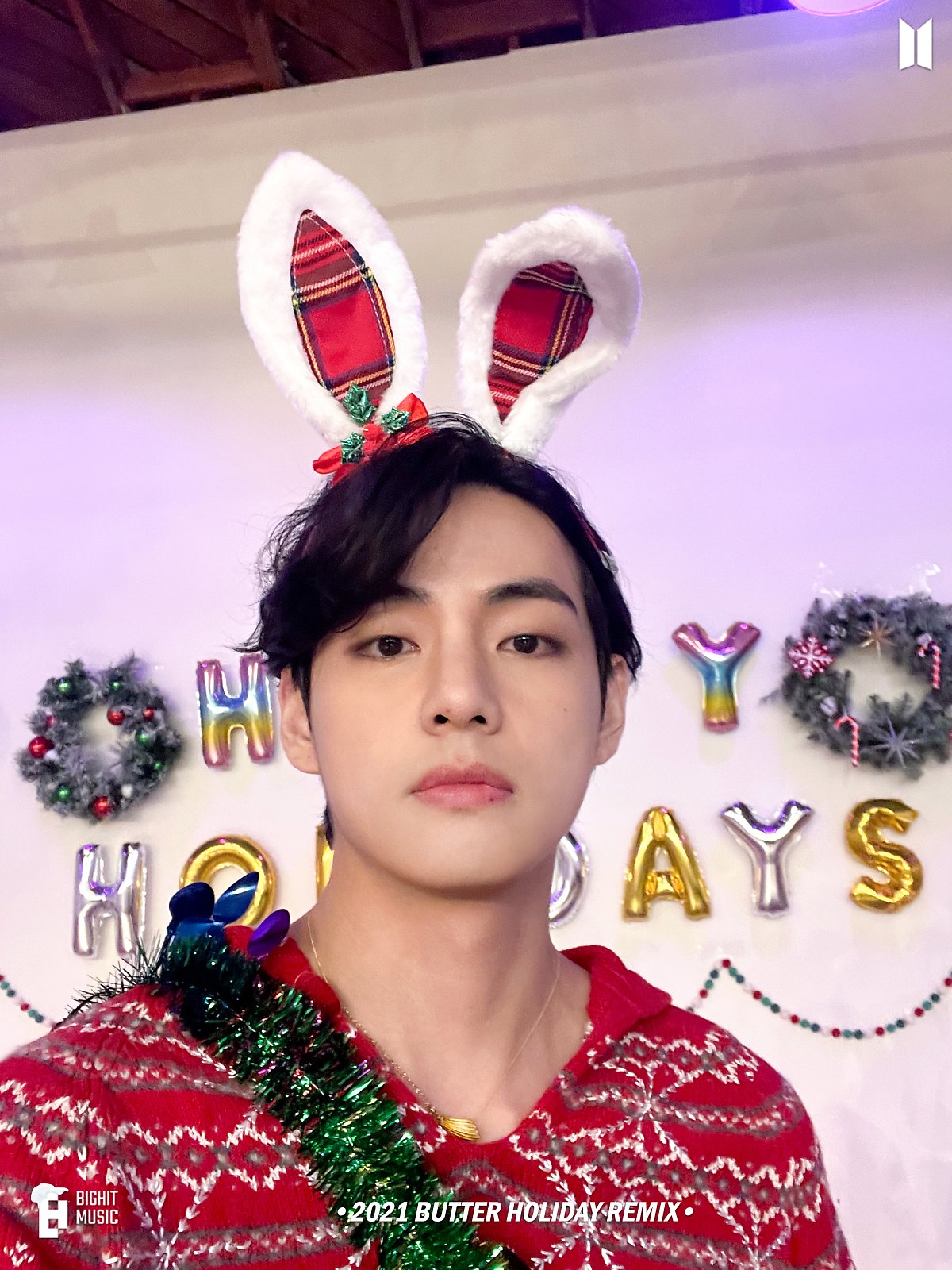 BTS - Happy Holidays