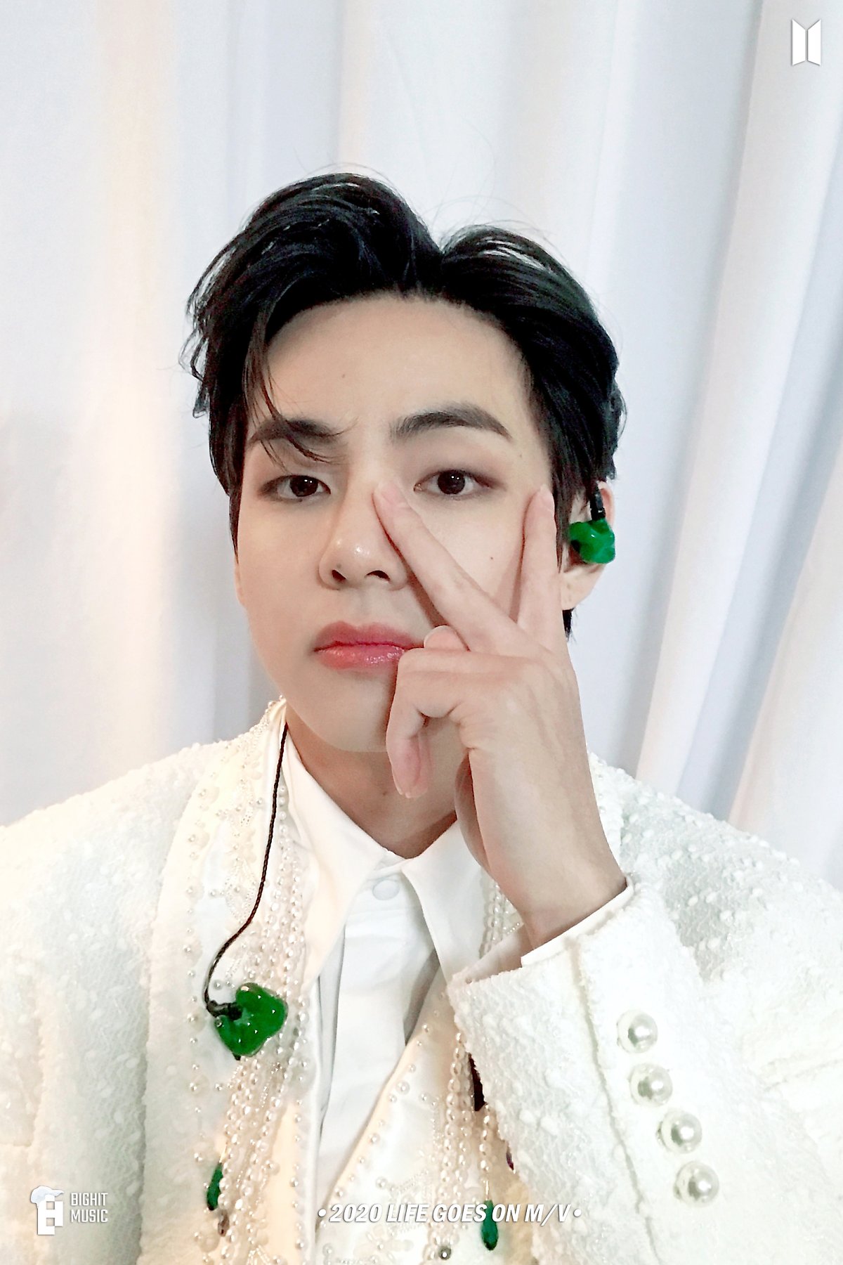 BTS - Happy Holidays (Life Goes On MV)