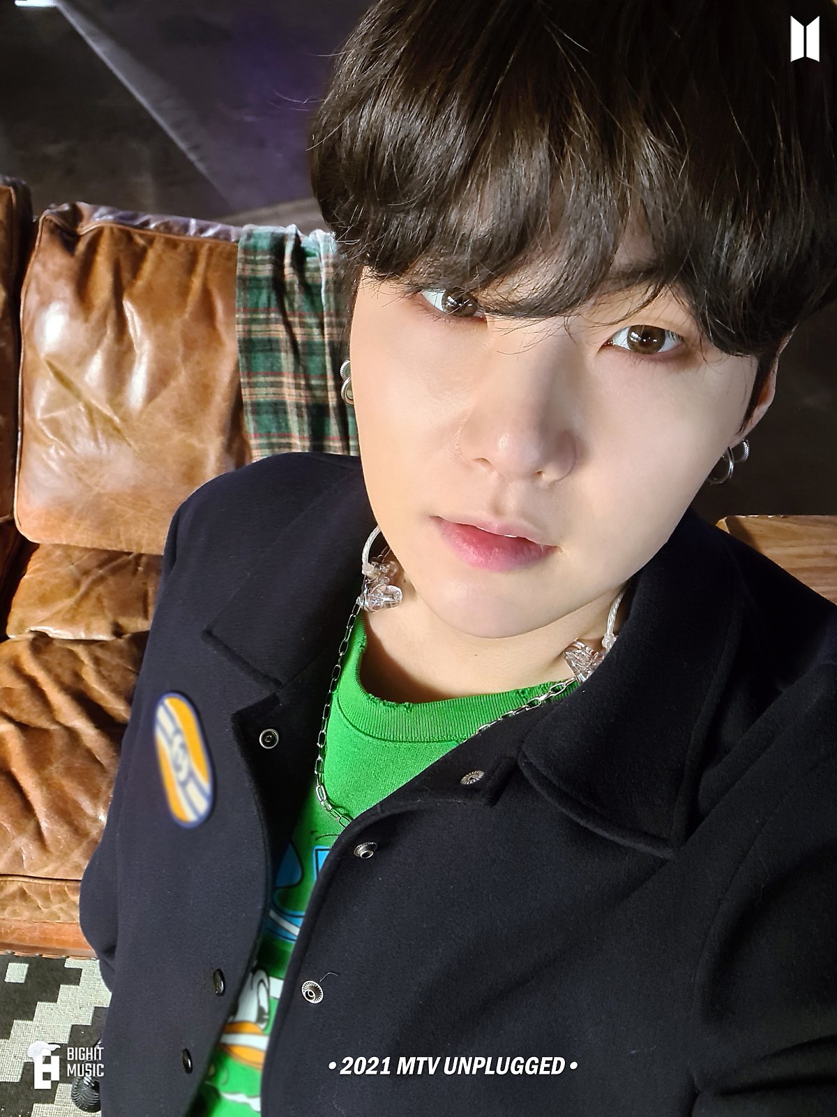 BTS - Happy Holidays (MTV Unplugged)