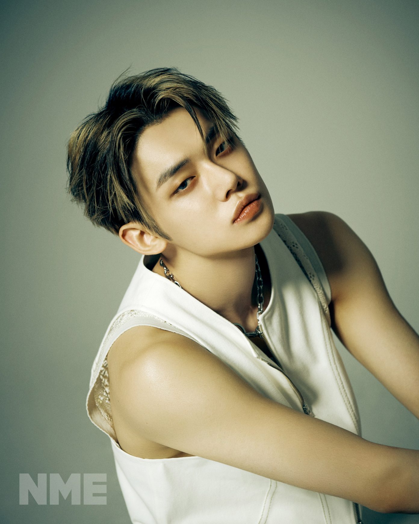 Txt NME Interview photos +MuPly Silence Idols photos