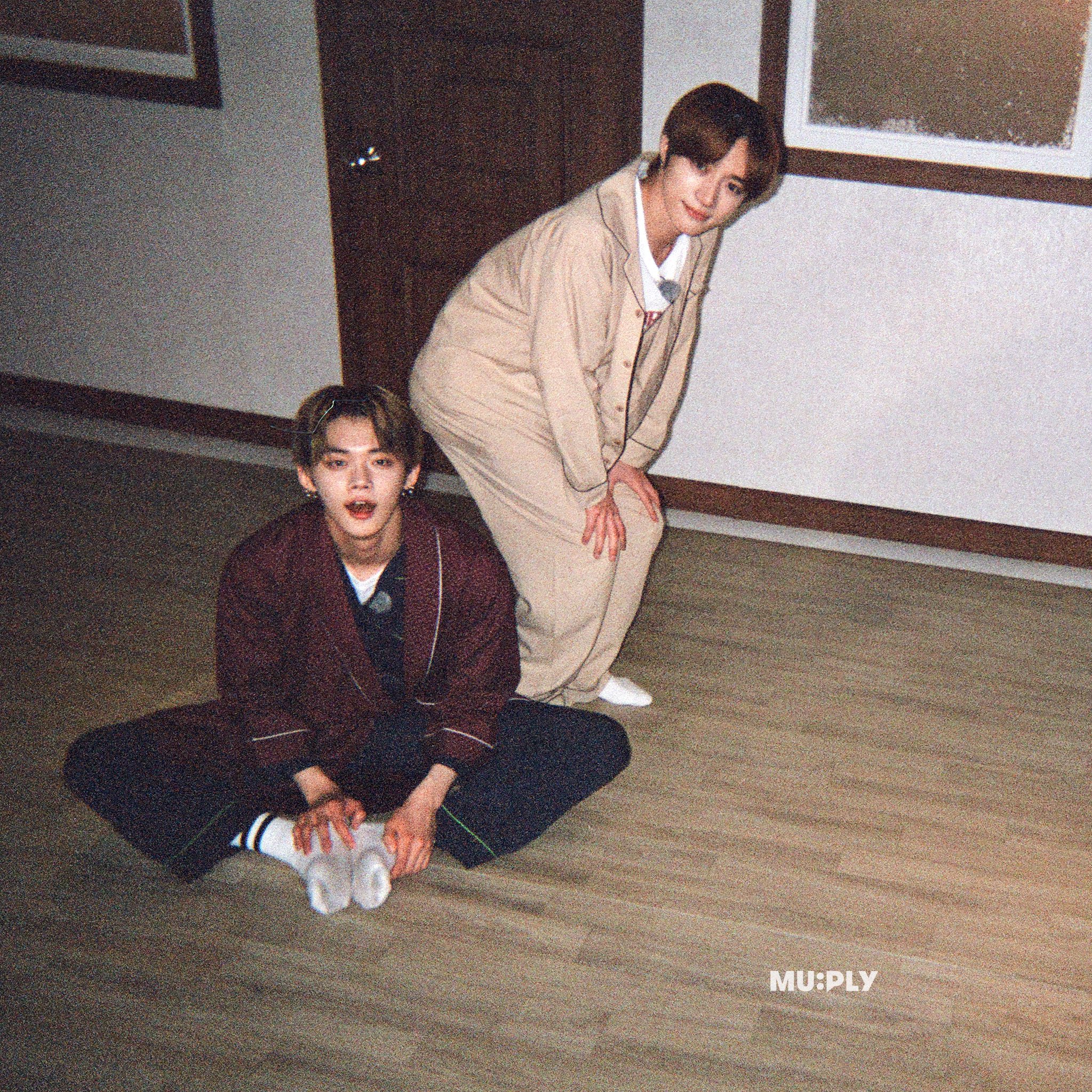 Txt NME Interview photos +MuPly Silence Idols photos