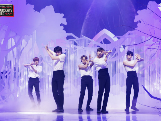 M2 Comeback show Opening Sequence photos