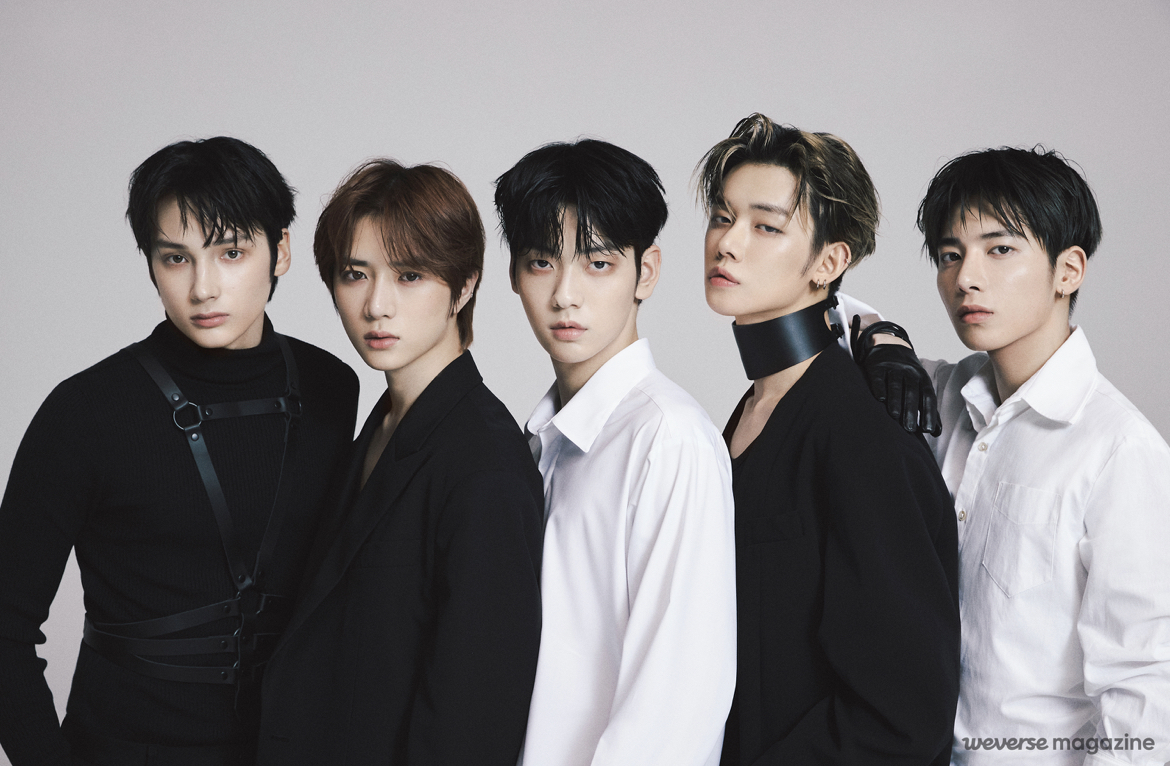 TXT Weverse Magazine extra photos