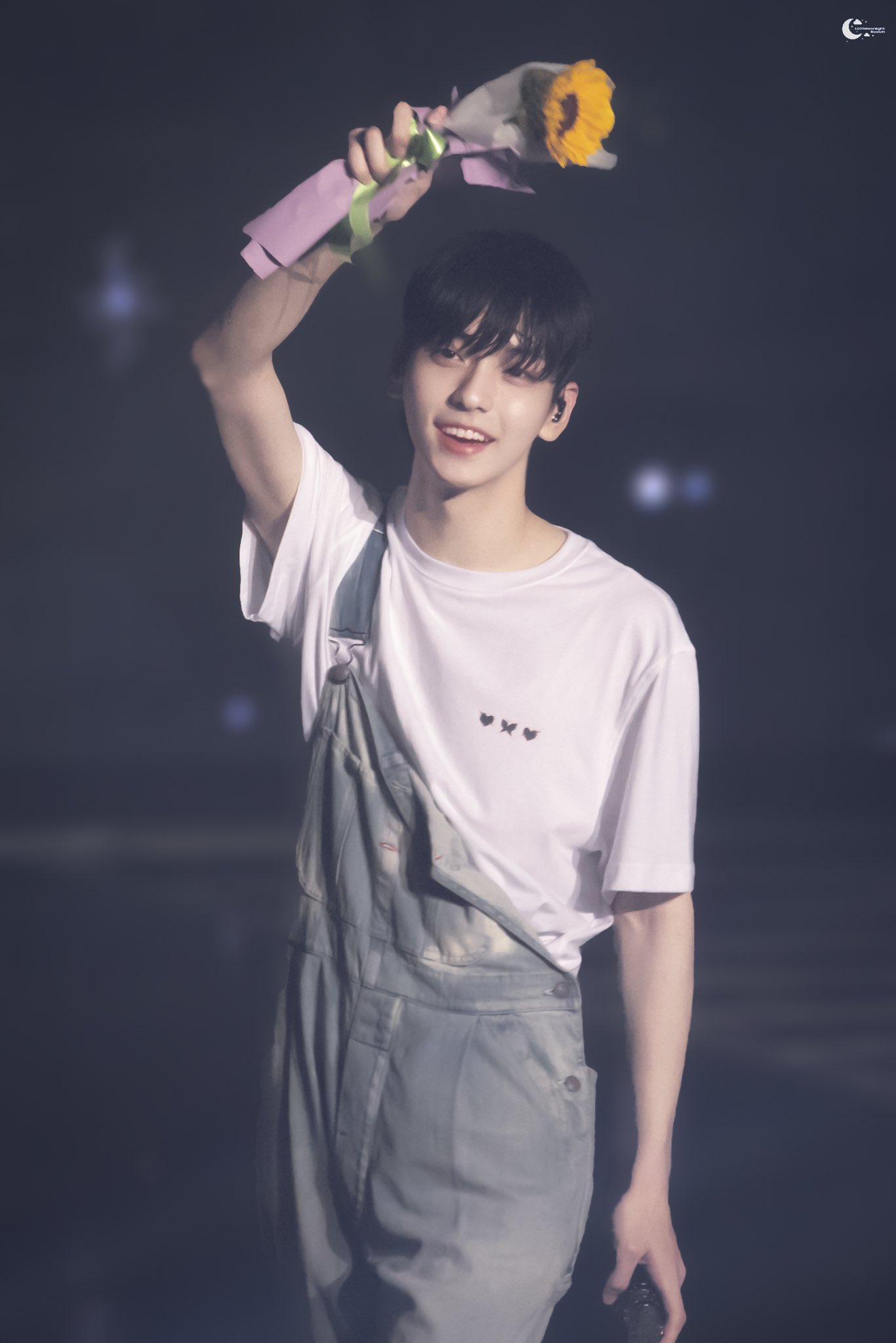 94F0107B-8FEC-45BF-9896-39A6A2188C0C