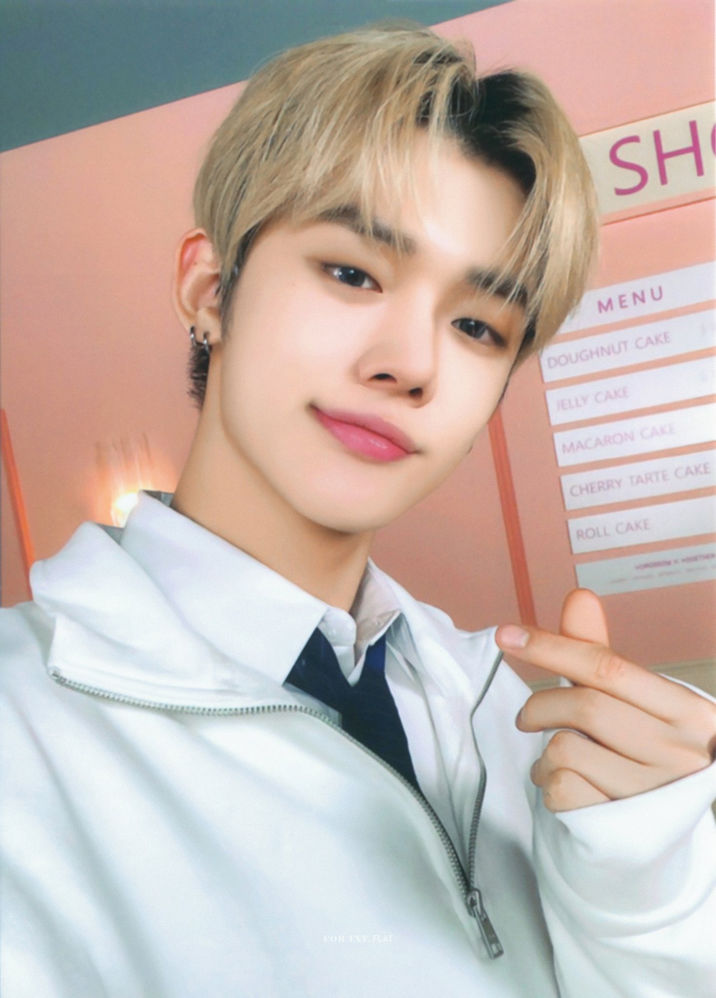 Yeonjun’s Bake Shop photos