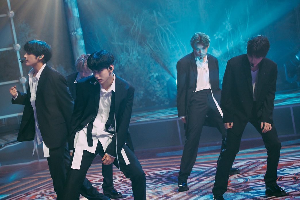 DCFD11F3-FBB2-46FE-B4E1-E6BEF43056F6