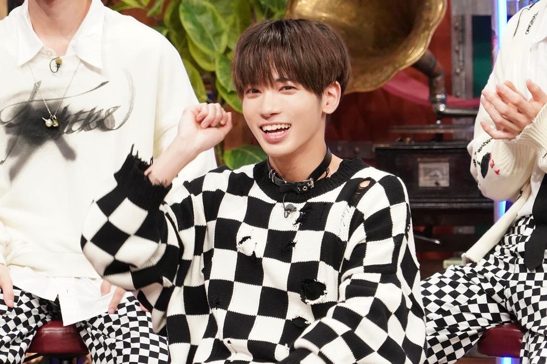 D8A6E42D-4066-435F-87DB-5207A52E9811