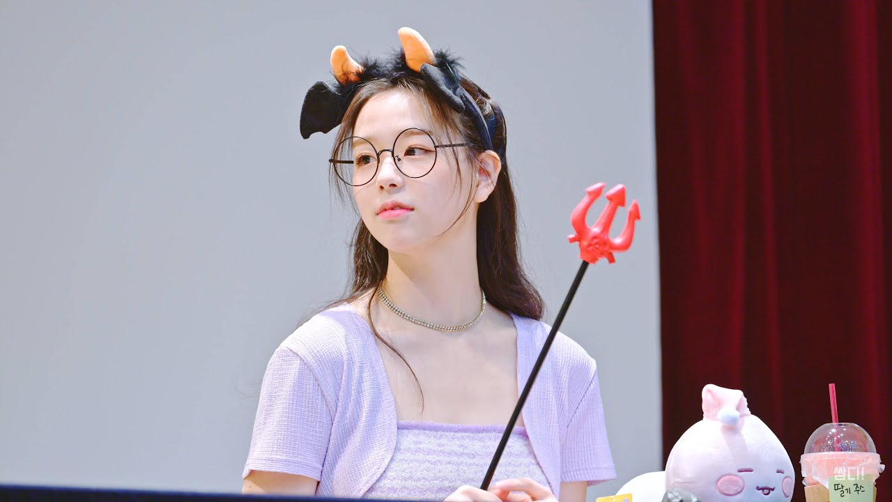 [8K] 221016 트리플에스 (tripleS) 팬사인회 끝나고 김채연 직캠  (대면 팬사인회 2부)(대치2동 주민센터)  #트리플에스 #tripleS