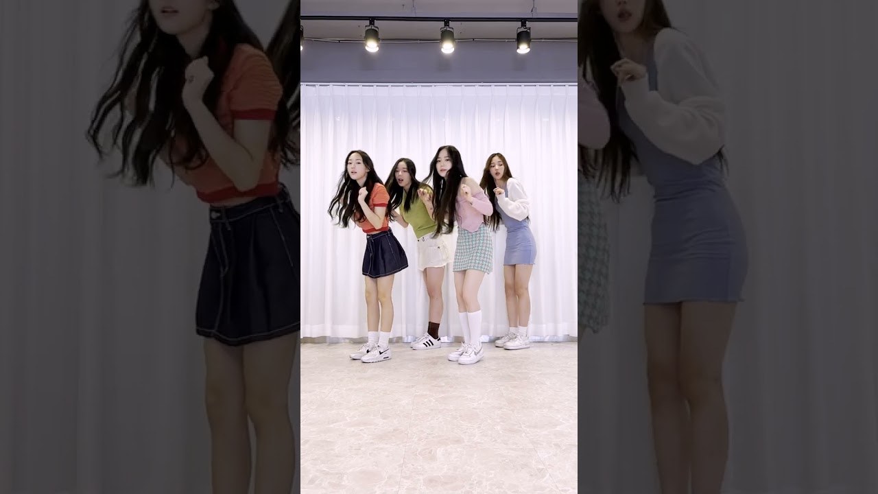 tripleS AAA Generation : +(KR)ystal Eyes Ver.