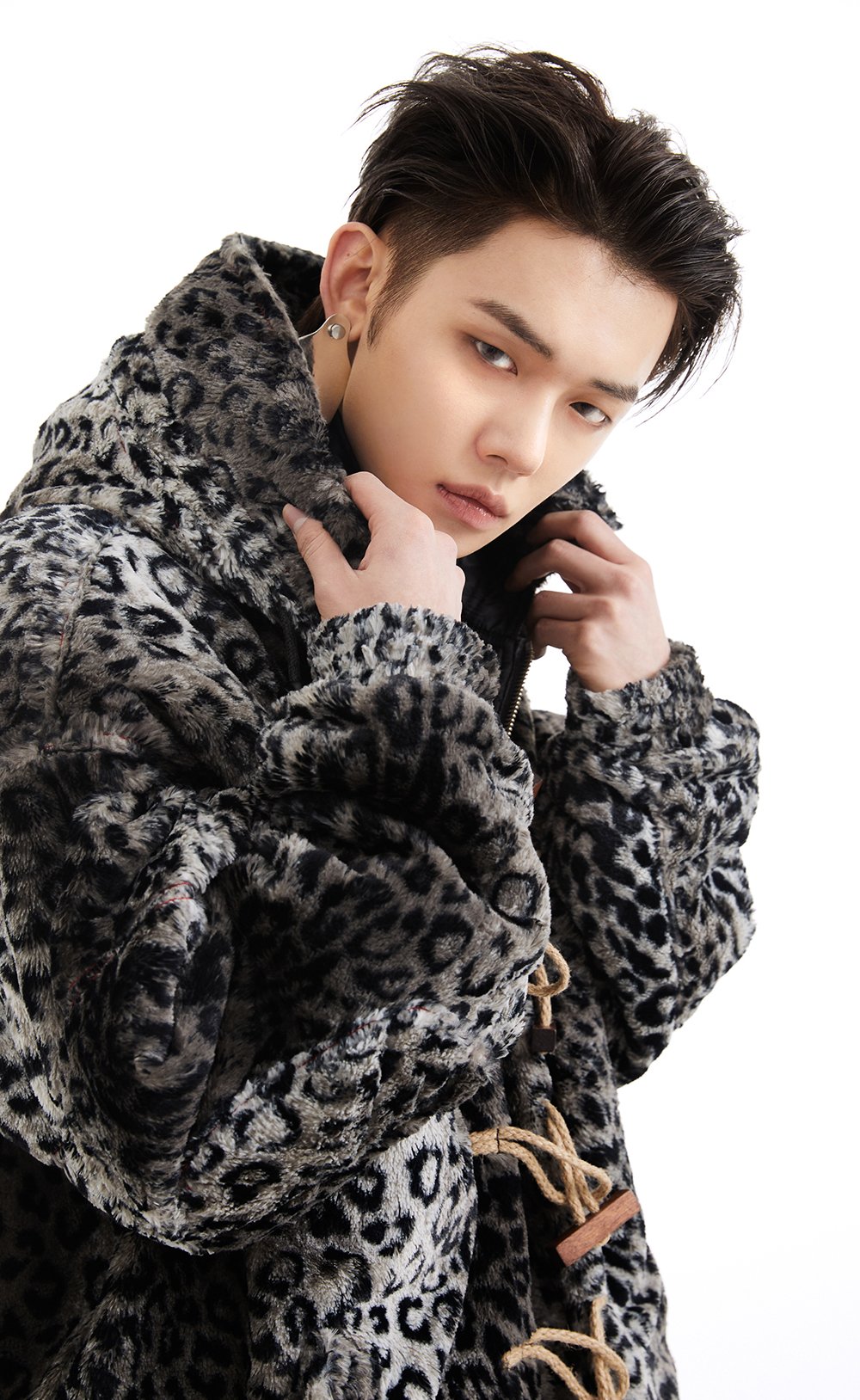 9CDDBE2F-7496-40B9-BE19-B16ADE892806