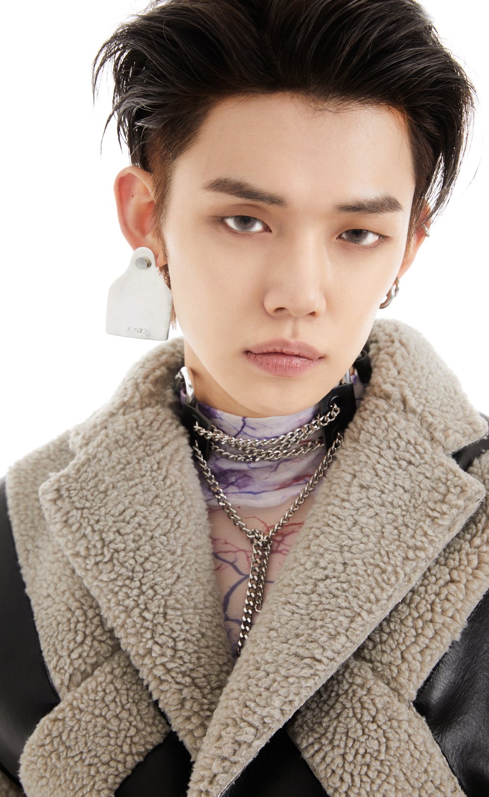 A44033E5-AF1C-4876-8215-068A53235F88