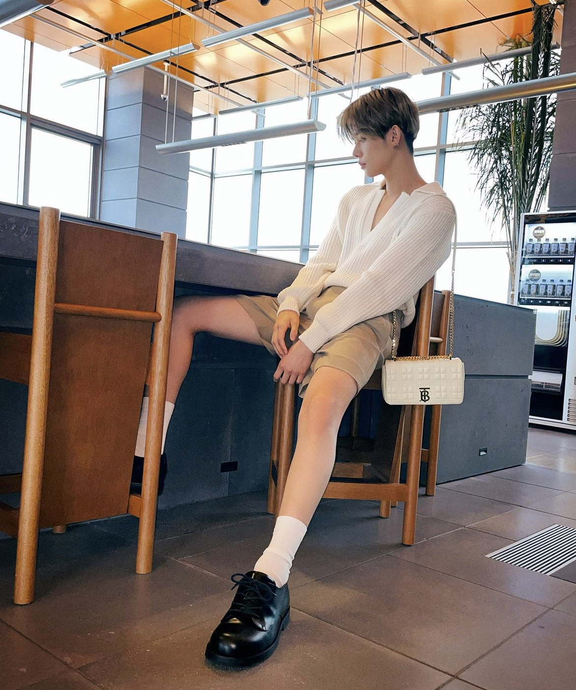 Burberry Lola bag Instagram ad