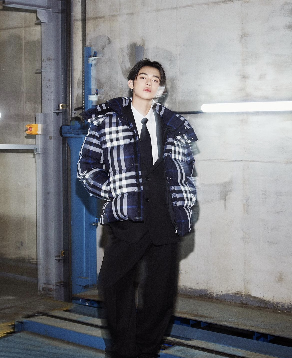 Yawnnz Burberry outerwear Insta ad