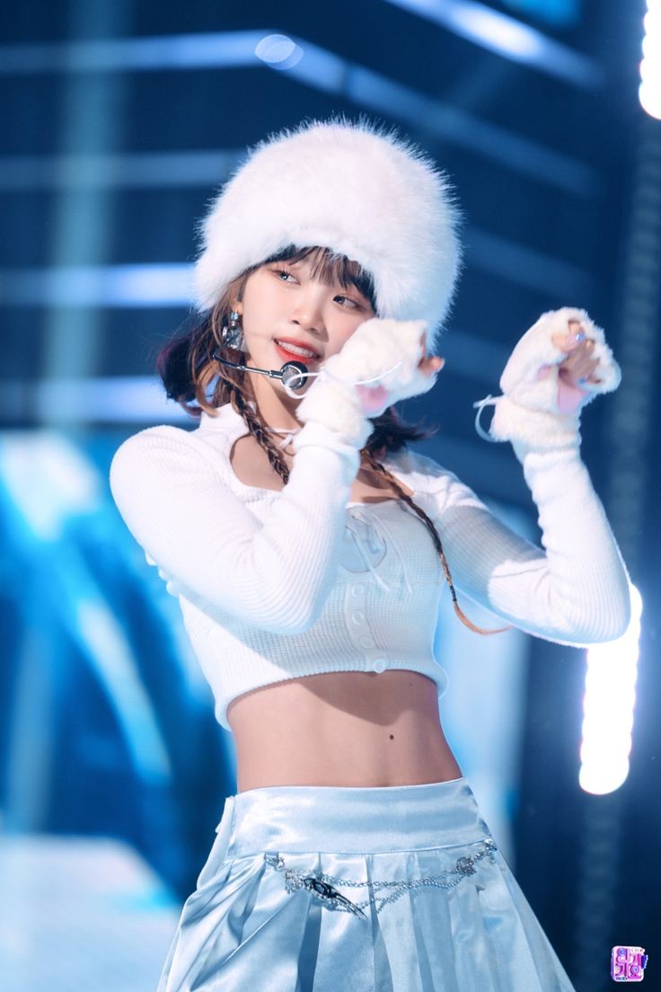 [221113 Inkigayo] LE SSERAFIM Chaewon - Antifragile