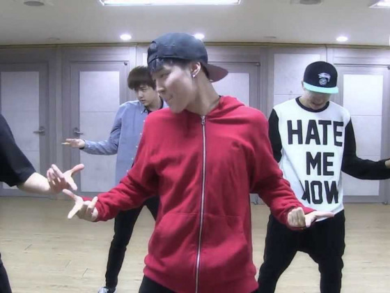 [BANGTAN BOMB] when BTS was practicing the showcase
