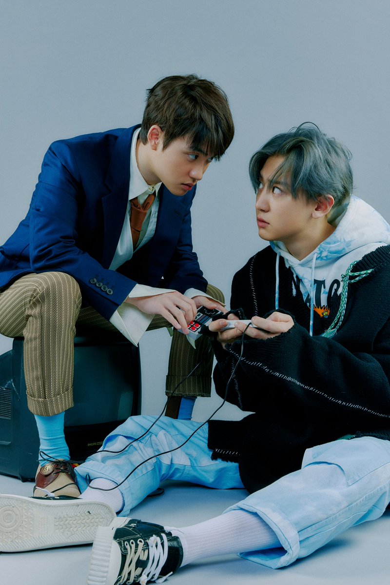 EXO Parallel Universe [Don't Fight The Feeling]