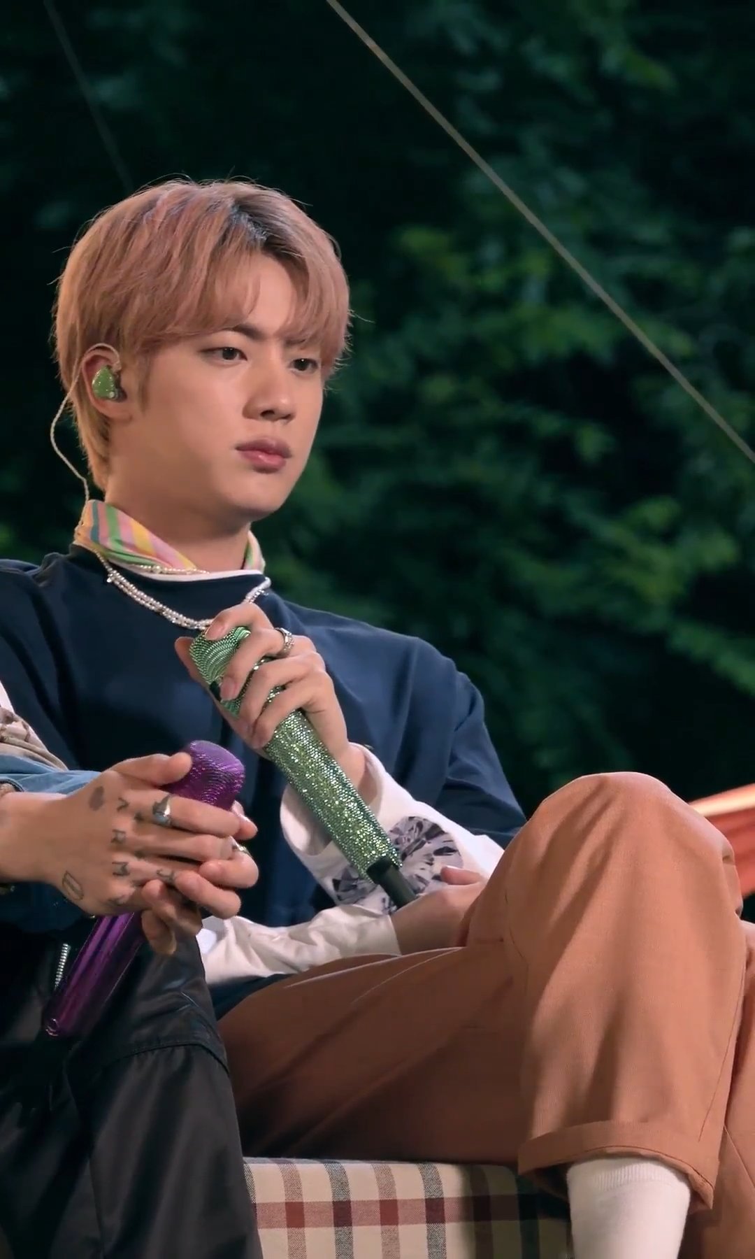 bts < A Butterful Getaway>