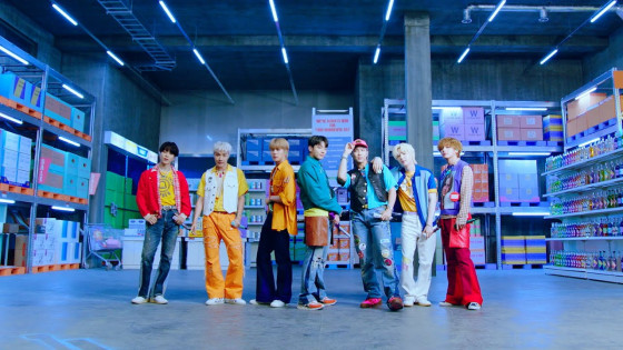 BTS (방탄소년단) 'Butter' @ FNS MUSIC FESTIVAL