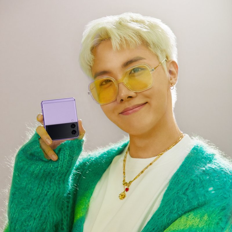 BTS x Samsung Galaxy Photozone in Zepeto