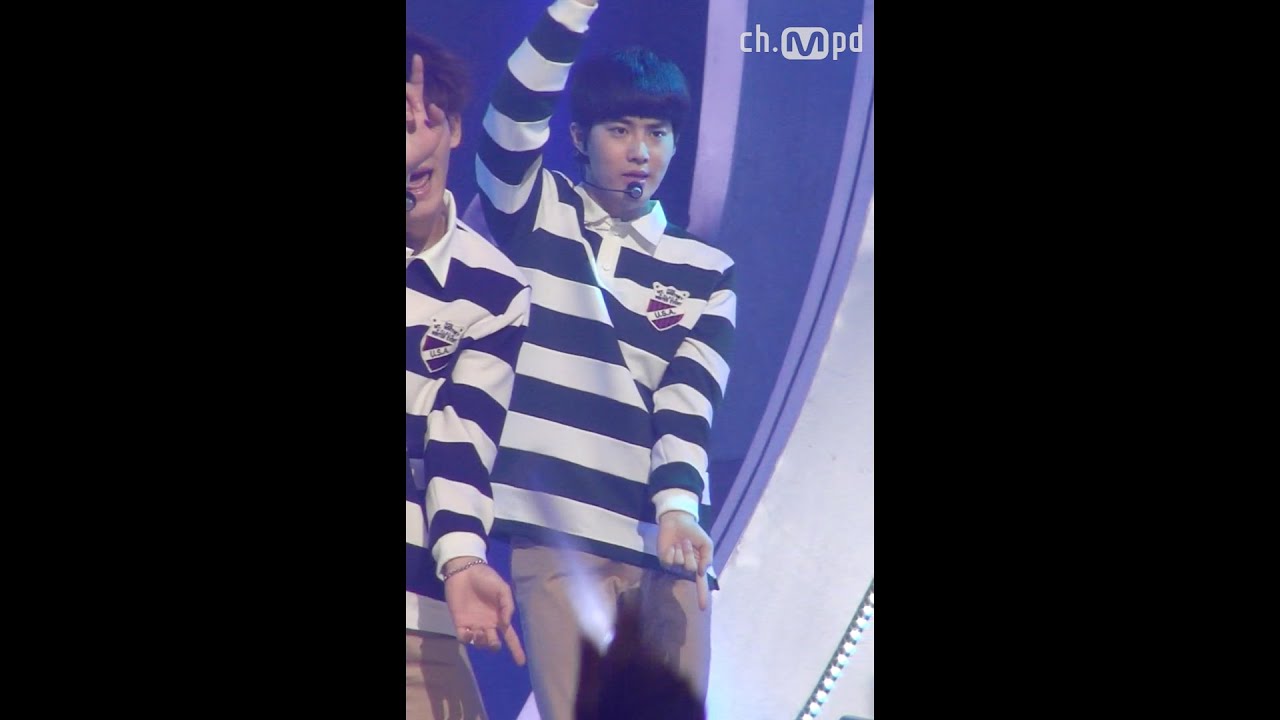 [MPD직캠] 엑소 수호 직캠 LOVE ME RIGHT EXO Suho Fancam Mnet MCOUNTDOWN 150618