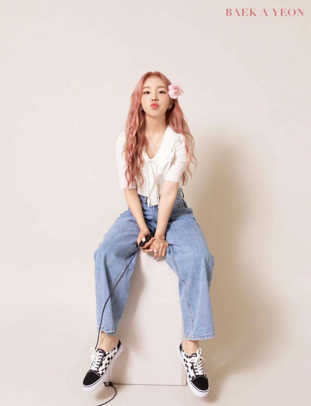 Baek Ah Yeon special teaser photos for 'Observe'