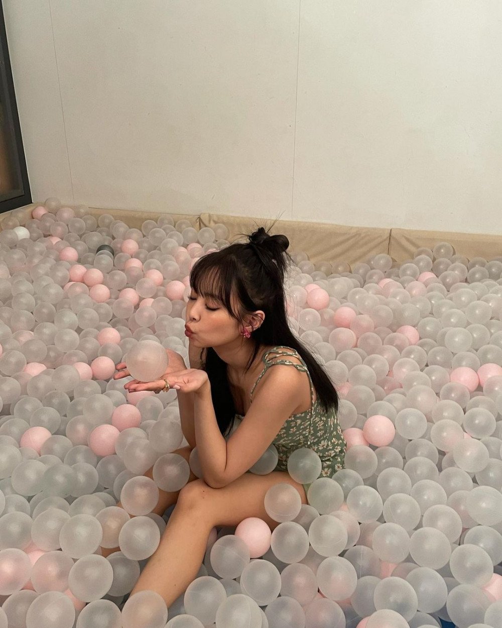 BLACKPINK's Jennie latest IG photos