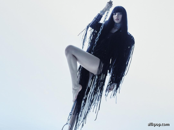 BLACKPINK's Lisa teaser poster for her first solo single album 'LALISA'