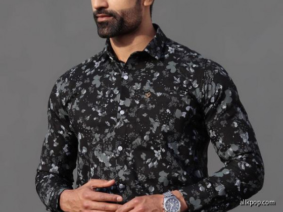 New Black With Linear Regular Fit Pure Cotton Shirt