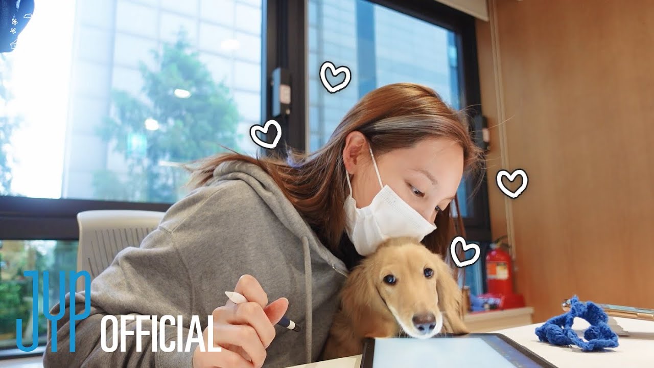 TWICE's Nayeon - behind the scenes of her 'NAYEON-log' series with Jungyeon