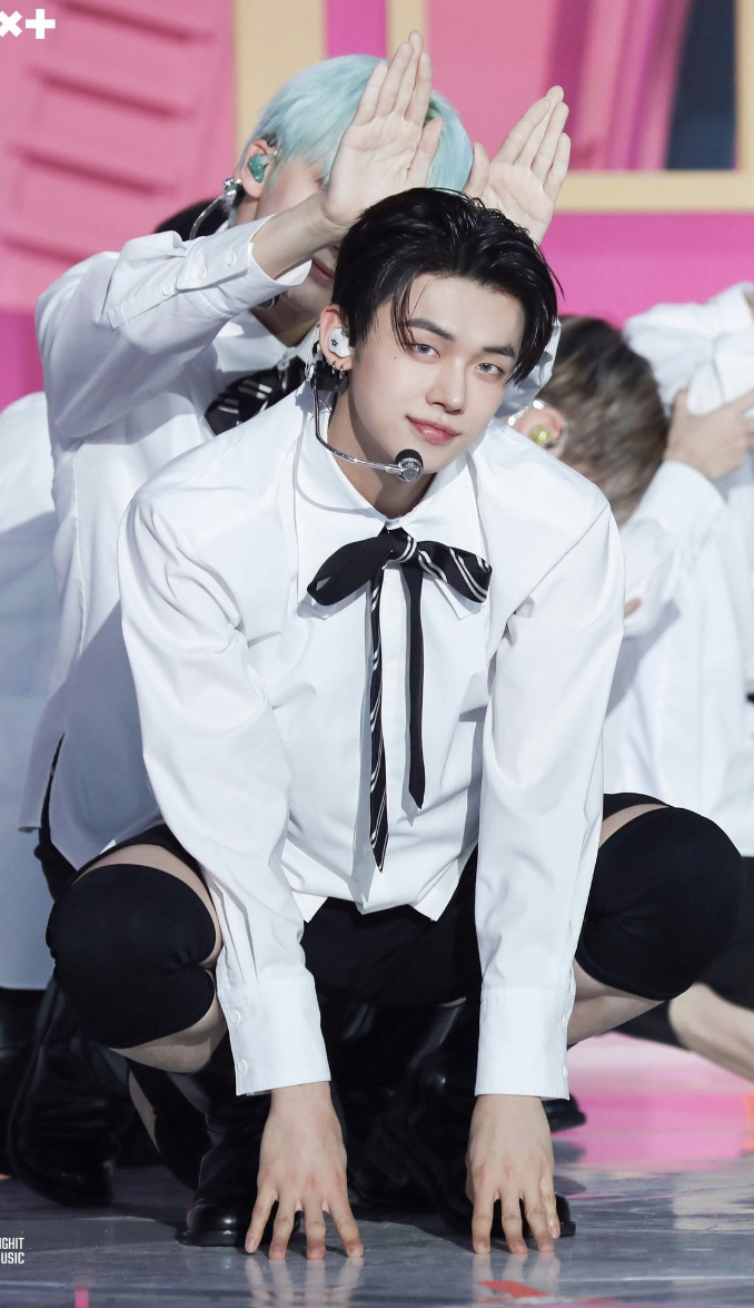 0FD54DCD-4CEF-4C75-9BBE-E93B65FA0B9E