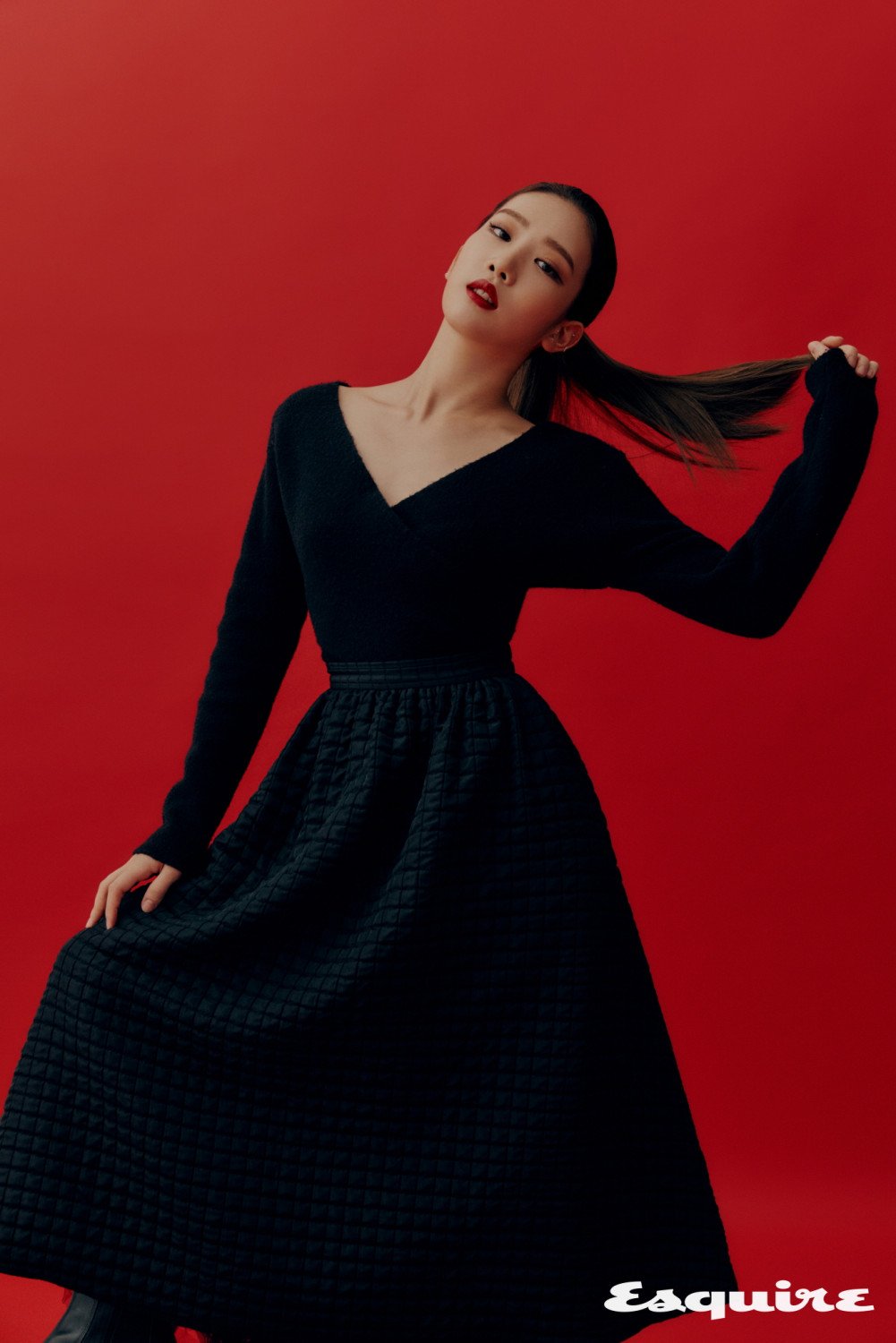 LOOΠΔ Kim Lip for ESQUIRE Magazine Korea