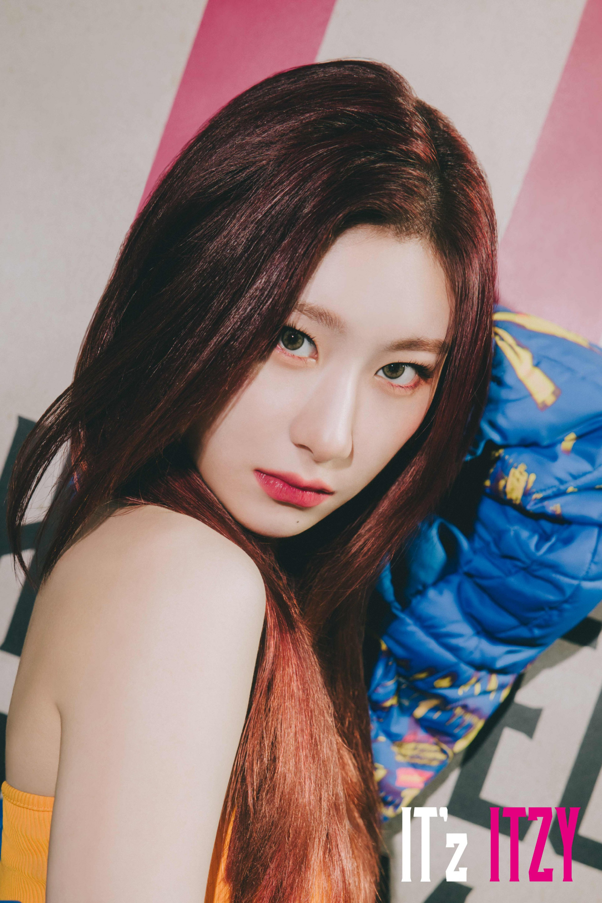 ITZY Chaeryeong 'IT'z ITZY' teaser