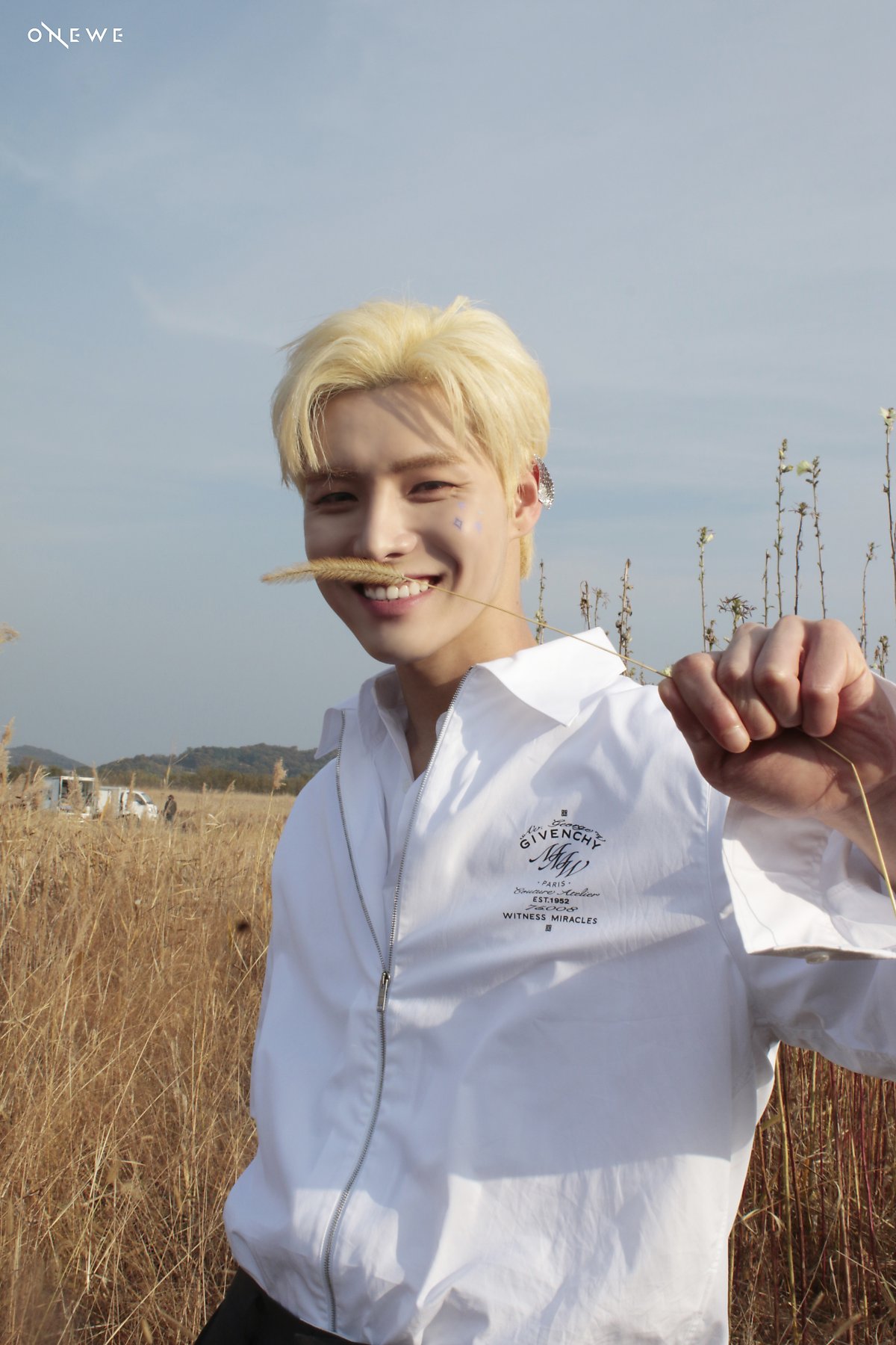 ONEWE 'STAR' MV behind the scenes