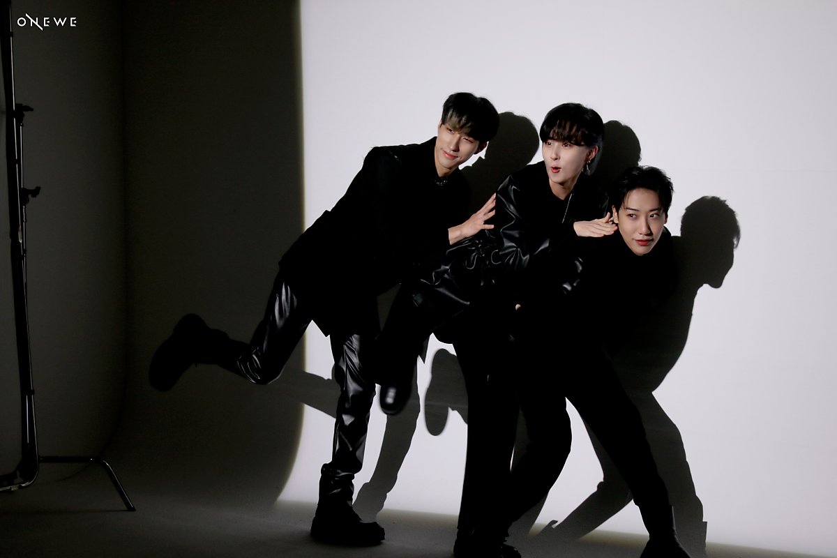 ONEWE 'STAR' SHOOTING BEHIND CUT