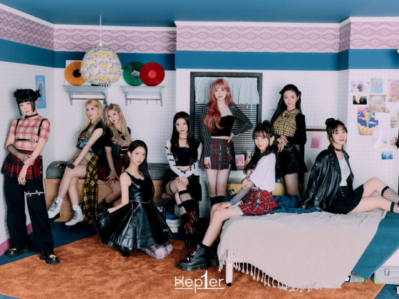 Kep1er 'FIRST IMPACT' group concept photo