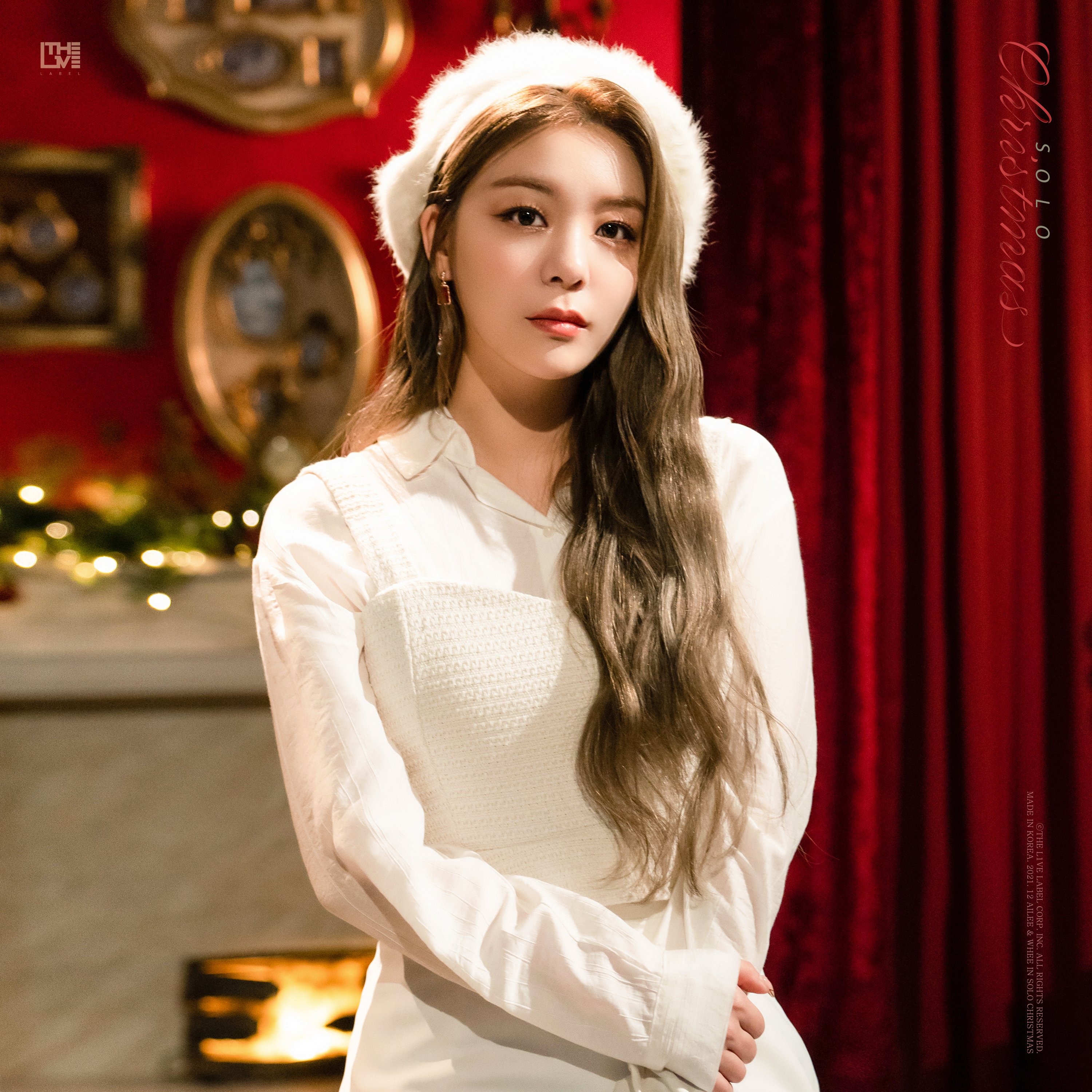 Whee In x Ailee - 'Solo Christmas' concept photos