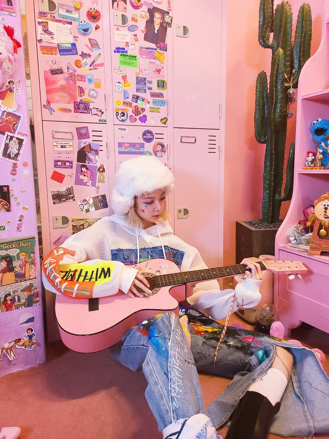 Dreamcatcher Ping Pong behind